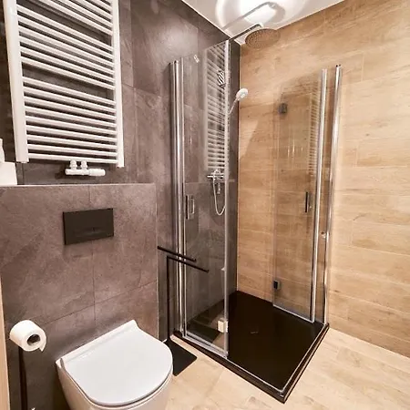 Laguna Podroznika 22 Parkowe Daire *